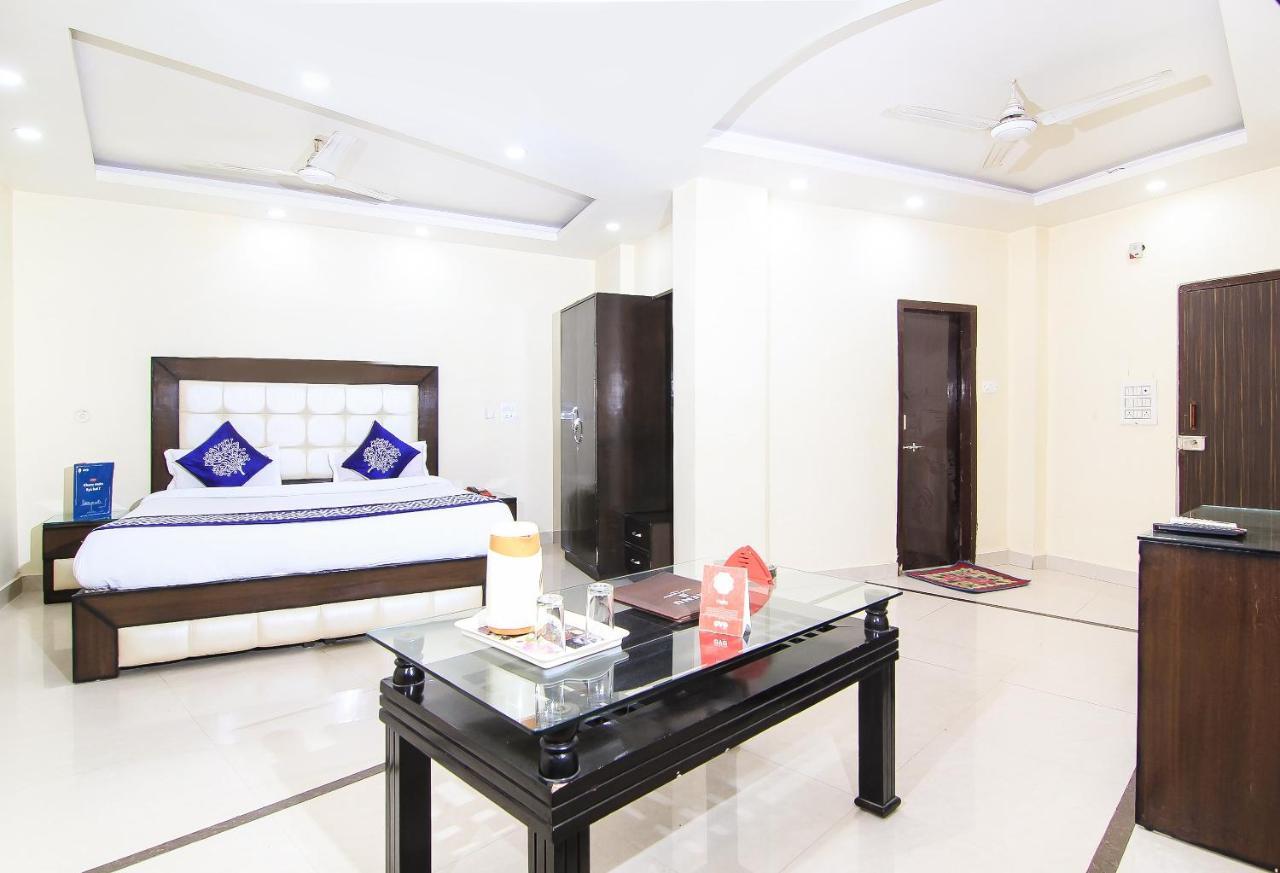 Oyo 2569 Hotel Paradise Kanpur Luaran gambar