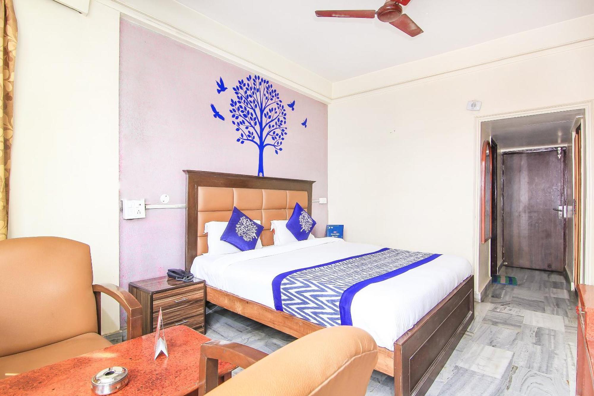 Oyo 2569 Hotel Paradise Kanpur Luaran gambar