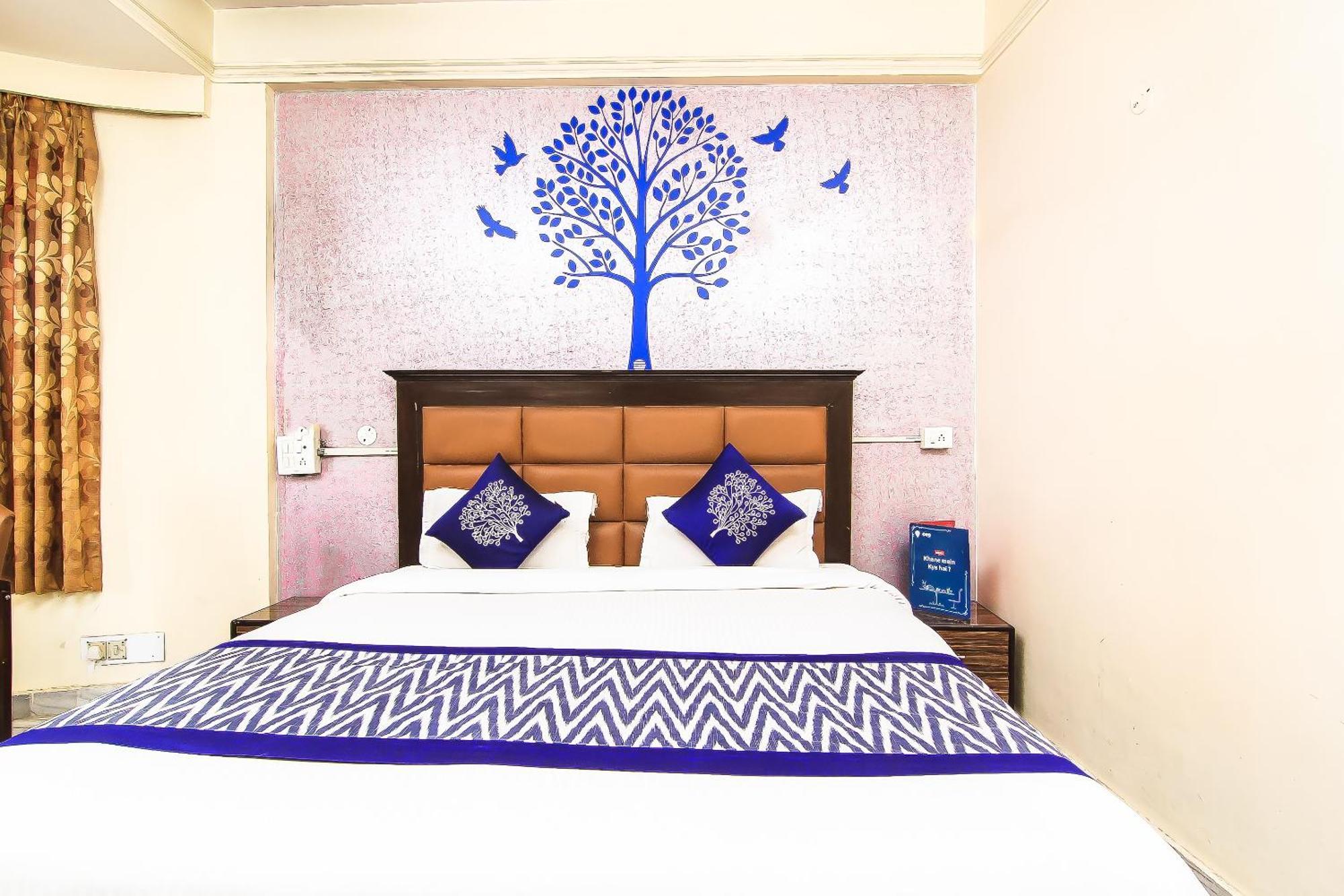 Oyo 2569 Hotel Paradise Kanpur Luaran gambar