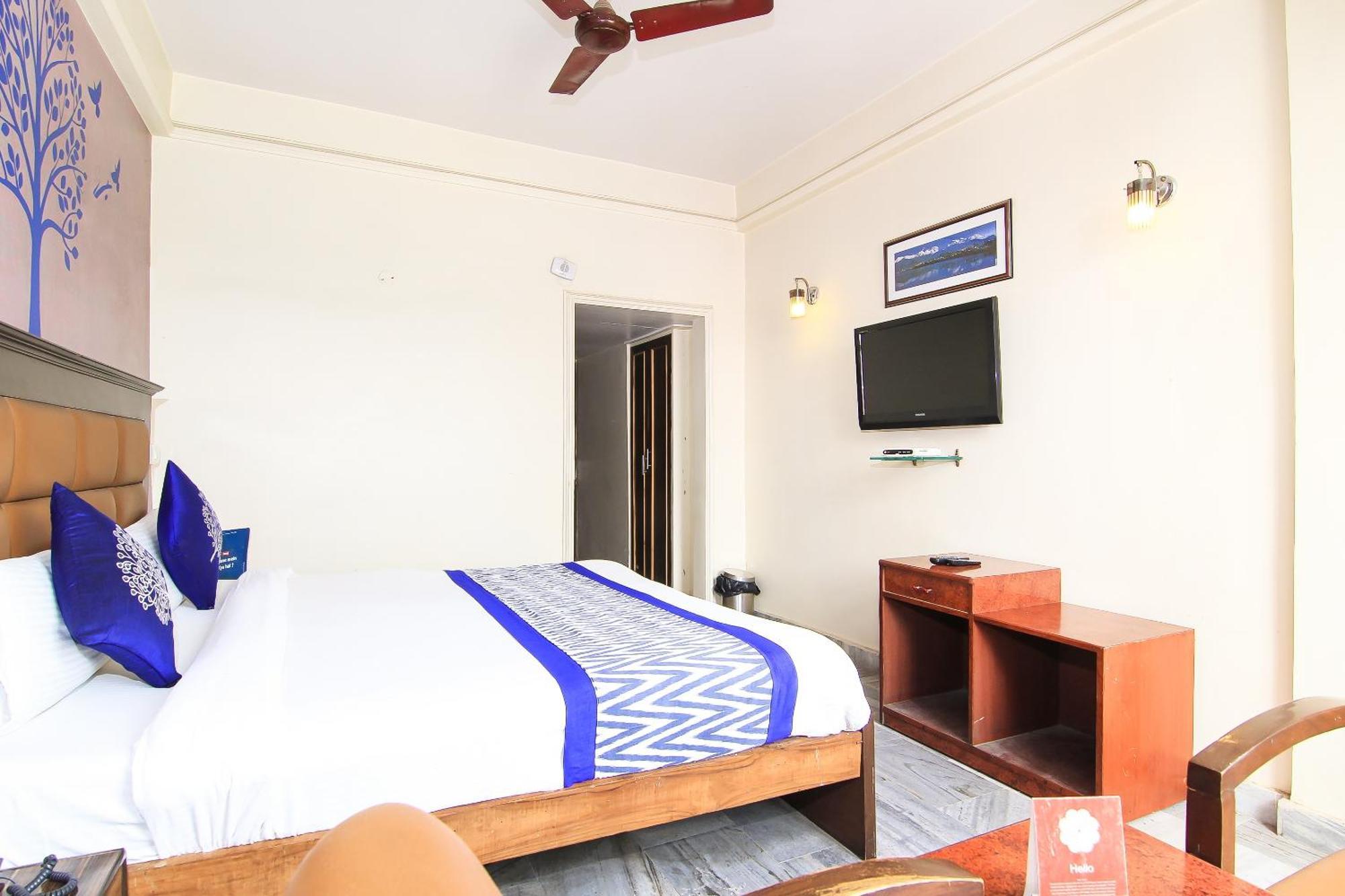 Oyo 2569 Hotel Paradise Kanpur Luaran gambar