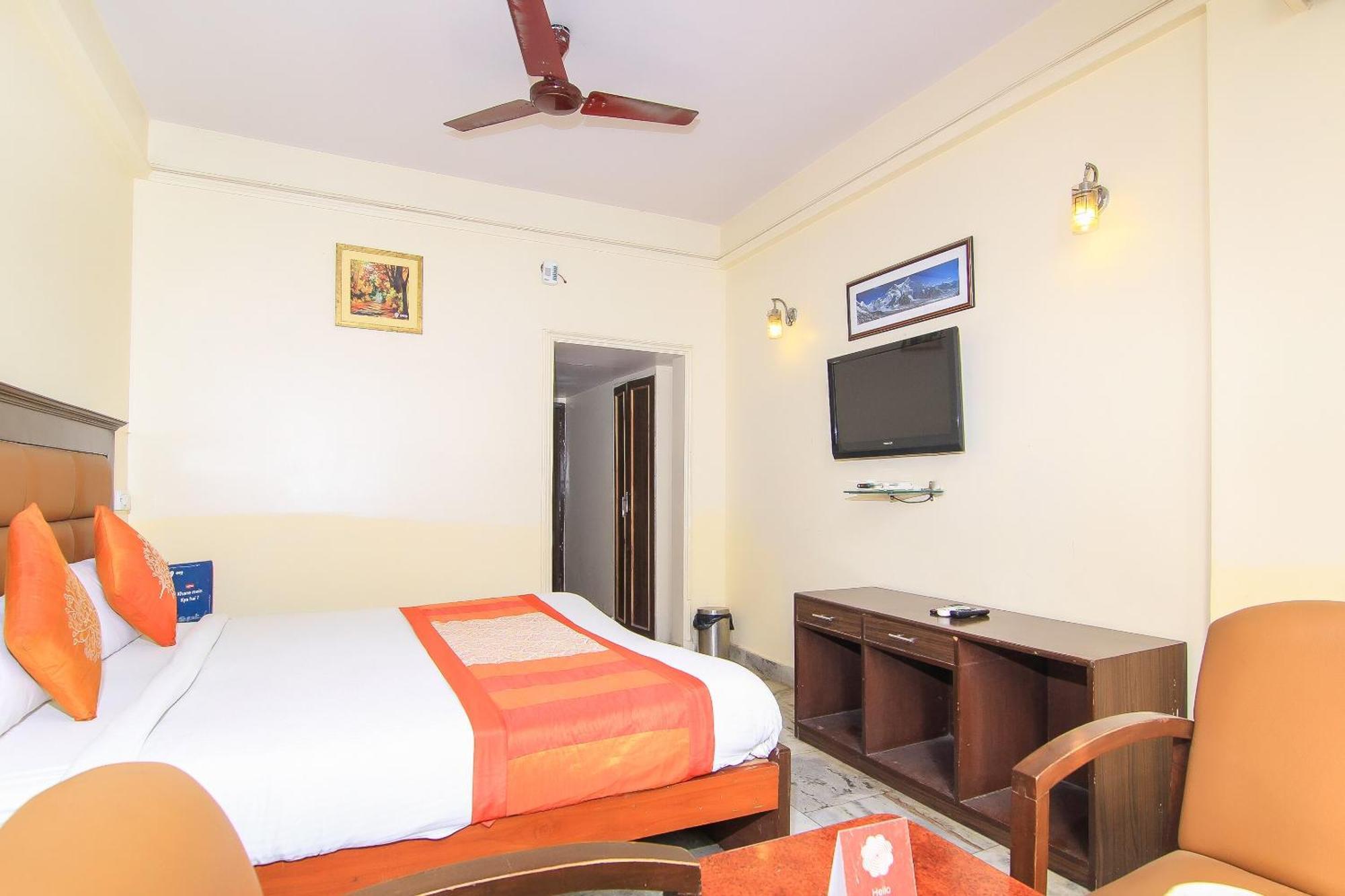 Oyo 2569 Hotel Paradise Kanpur Luaran gambar